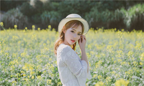 巴音郭楞标题：想找个女人帮忙生孩子的有效解决方案，助您圆梦家庭